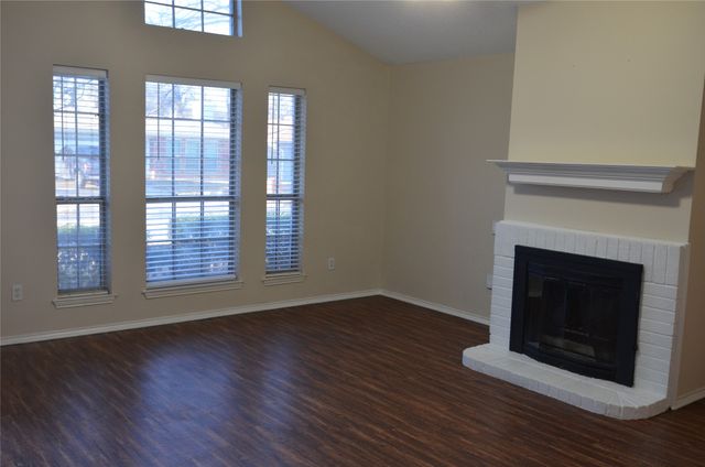 1111 Glen Creek Drive, Mansfield, TX 76063