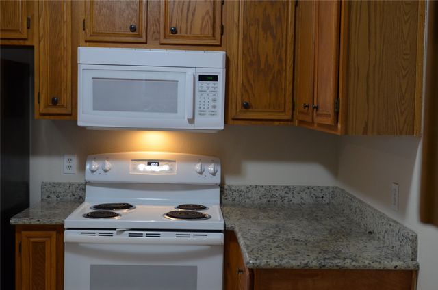 1111 Glen Creek Drive, Mansfield, TX 76063