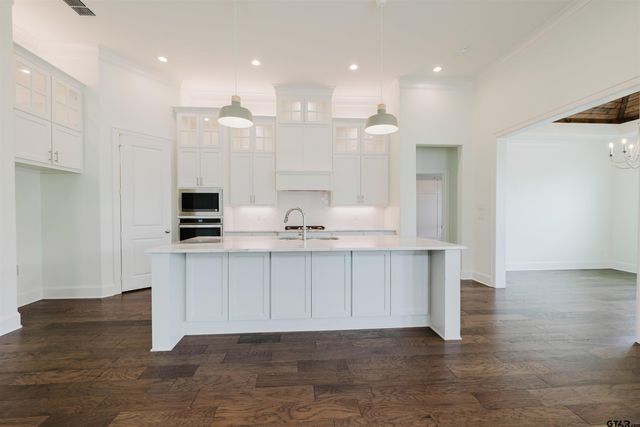 3145 Salado Creek Drive, Tyler, TX 75703