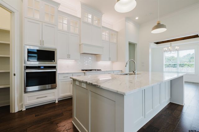3145 Salado Creek Drive, Tyler, TX 75703