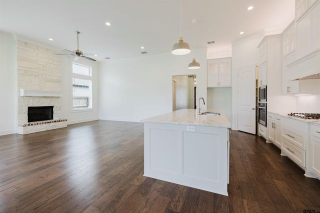 3145 Salado Creek Drive, Tyler, TX 75703