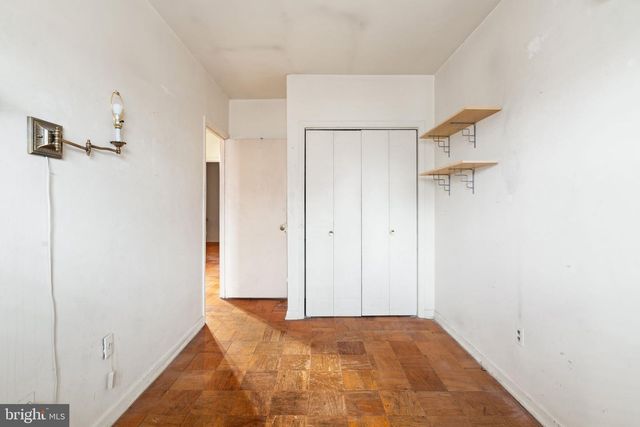 1004 COLONIAL AVE, Alexandria, VA 22314