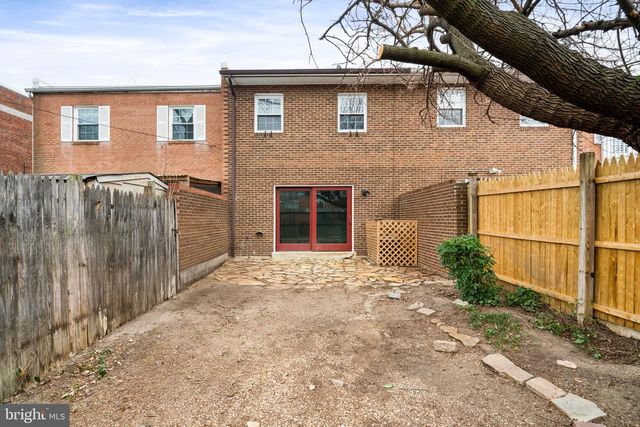 1004 COLONIAL AVE, Alexandria, VA 22314