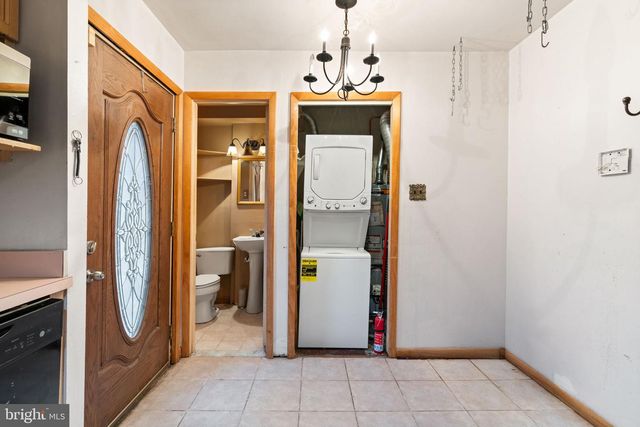 1004 COLONIAL AVE, Alexandria, VA 22314