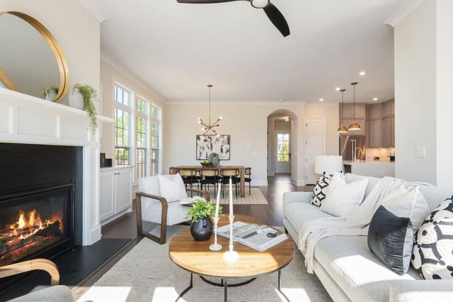 595 Hanlon Way, Alpharetta, GA 30009