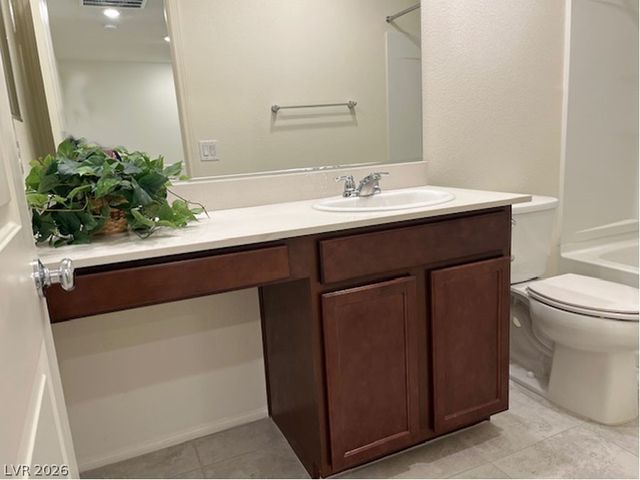 5363 Lazy Breeze Avenue, Las Vegas, NV 89118