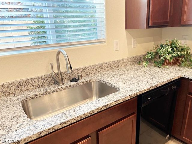 5363 Lazy Breeze Avenue, Las Vegas, NV 89118