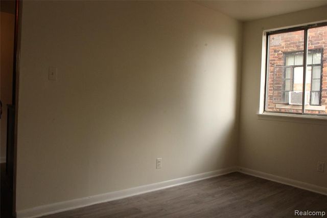9184 Harvard Road, Detroit, MI 48224