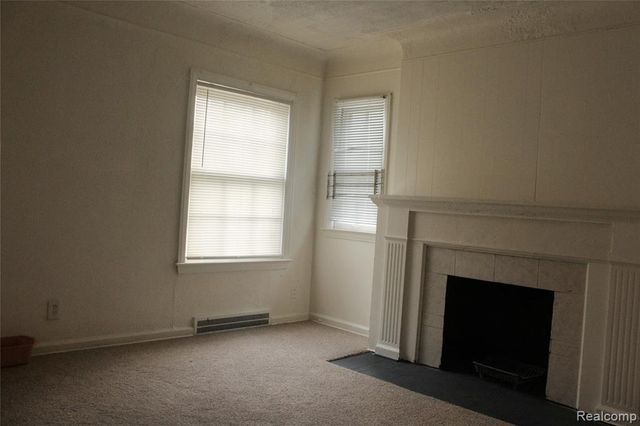 9184 Harvard Road, Detroit, MI 48224