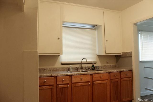 9184 Harvard Road, Detroit, MI 48224