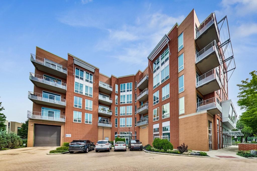4846 N CLARK Street 208, Chicago, IL 60640 — photo 2