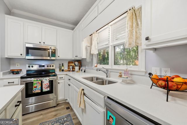 1607 White Oak Drive, Winder, GA 30680