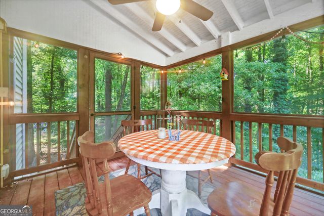 1607 White Oak Drive, Winder, GA 30680