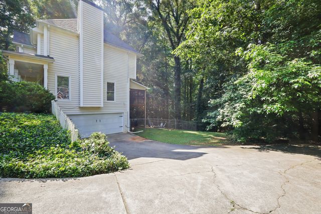 1607 White Oak Drive, Winder, GA 30680