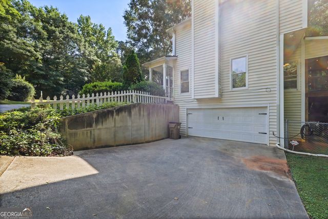 1607 White Oak Drive, Winder, GA 30680
