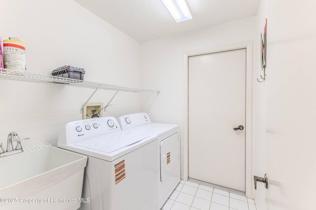 3008 Whispering Pines Court, Spring Hill, FL 34606