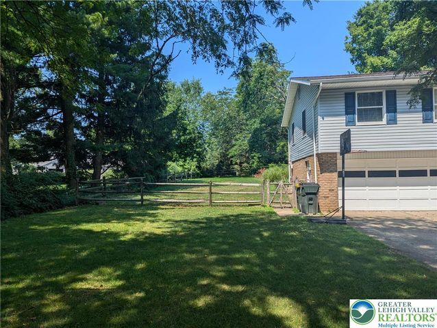 5607 Meadow Drive, Upper Macungie Twp, PA 18069