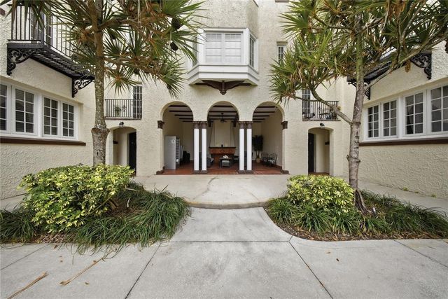 2117 W DEKLE AVENUE G1, Tampa, FL 33606