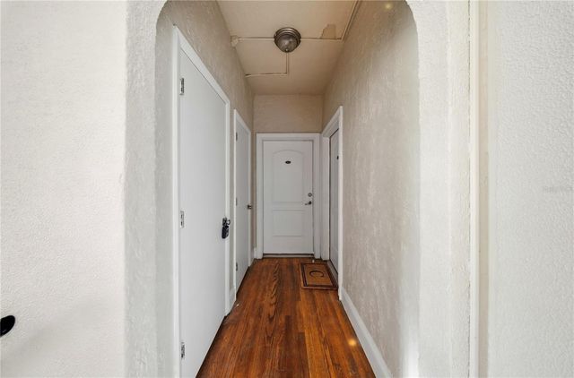 2117 W DEKLE AVENUE G1, Tampa, FL 33606