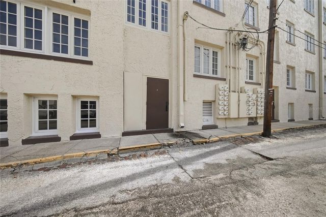 2117 W DEKLE AVENUE G1, Tampa, FL 33606