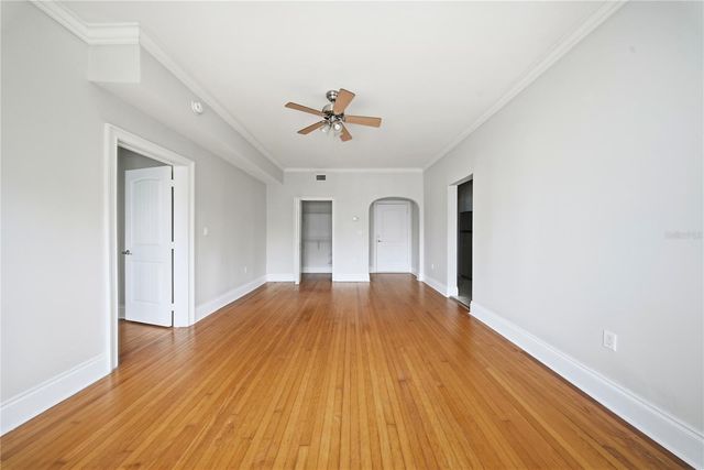 2117 W DEKLE AVENUE G1, Tampa, FL 33606