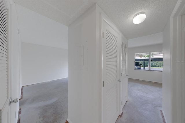 5090 BAY STREET NE 124, St Petersburg, FL 33703
