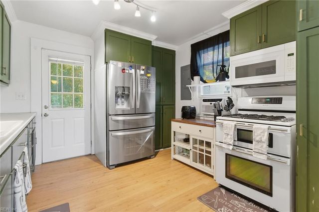 2802 Parish AVE, Newport News, VA 23607