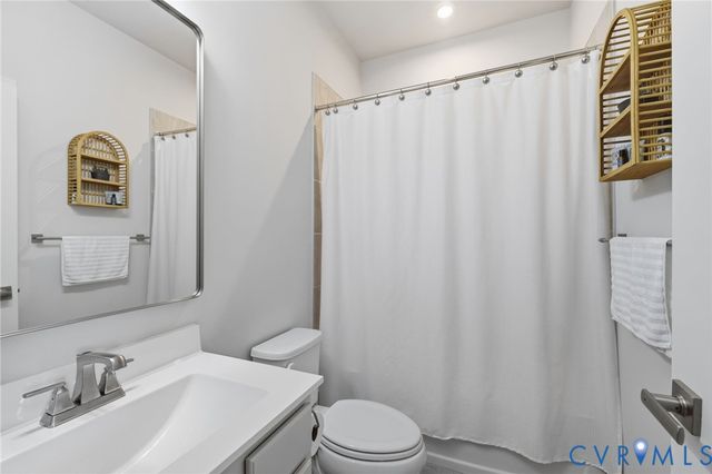 14067 Millpointe Rd, Midlothian, VA 23114