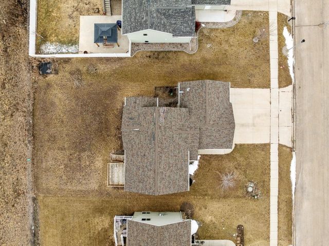 2844 Grey Eagle Pass, Minot, ND 58703