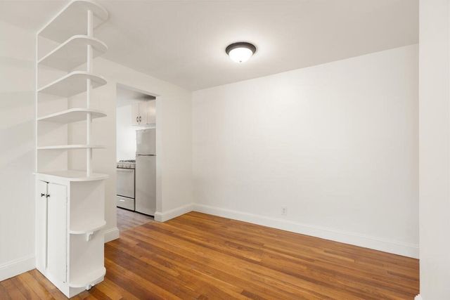 4 Menotomy Rd 5, Arlington, MA 02476