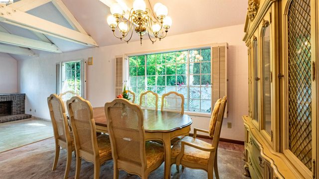 80 Cunha Ct, Oakley, CA 94561