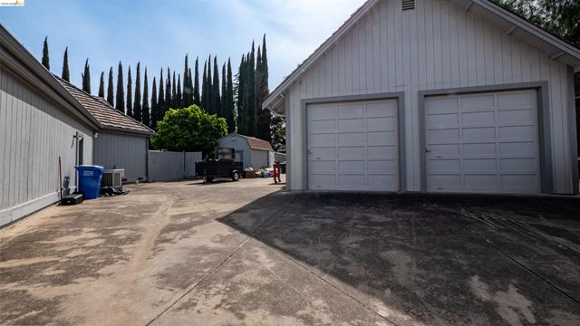 80 Cunha Ct, Oakley, CA 94561