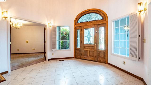 80 Cunha Ct, Oakley, CA 94561