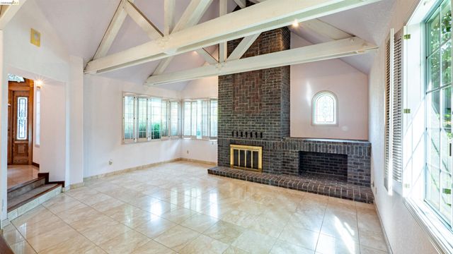 80 Cunha Ct, Oakley, CA 94561