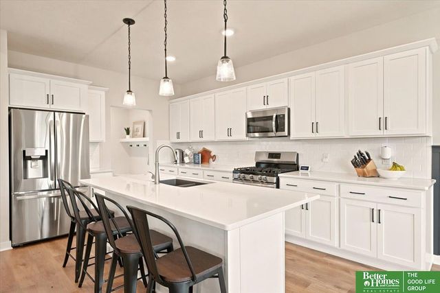 16121 Isabella Street, Bennington, NE 68007