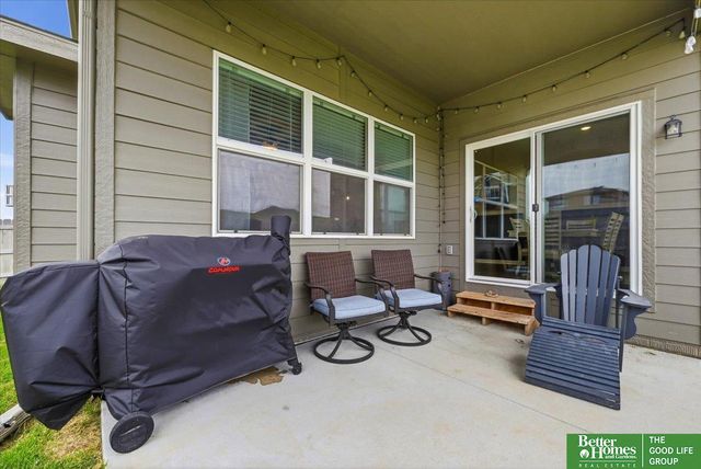 16121 Isabella Street, Bennington, NE 68007