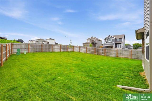 16121 Isabella Street, Bennington, NE 68007