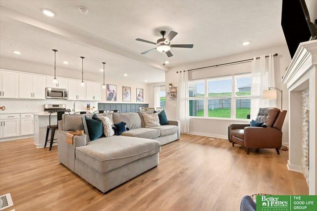 16121 Isabella Street, Bennington, NE 68007