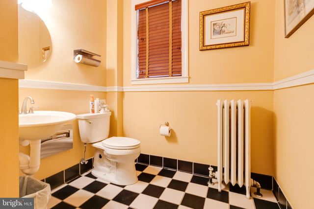 407 W PENNSYLVANIA AVE, Towson, MD 21204