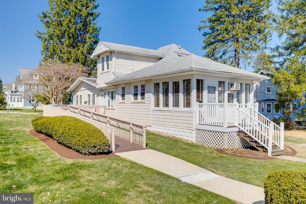 407 W PENNSYLVANIA AVE, Towson, MD 21204