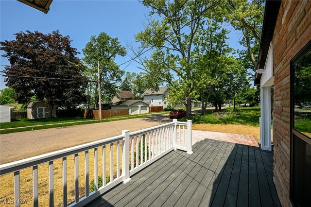 1319 Stratford Street, Barberton, OH 44203