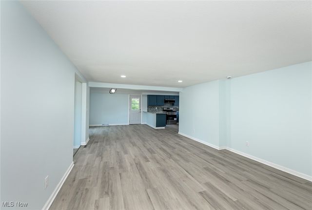 1319 Stratford Street, Barberton, OH 44203