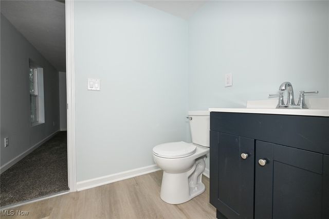 1319 Stratford Street, Barberton, OH 44203