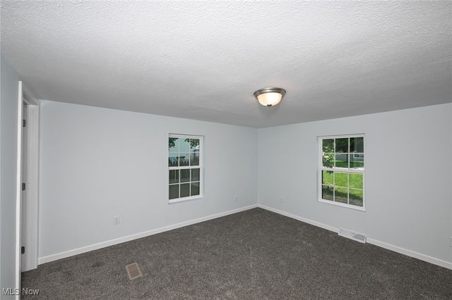 1319 Stratford Street, Barberton, OH 44203