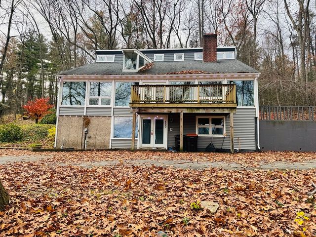 550 Southwick St, Agawam, MA 01030
