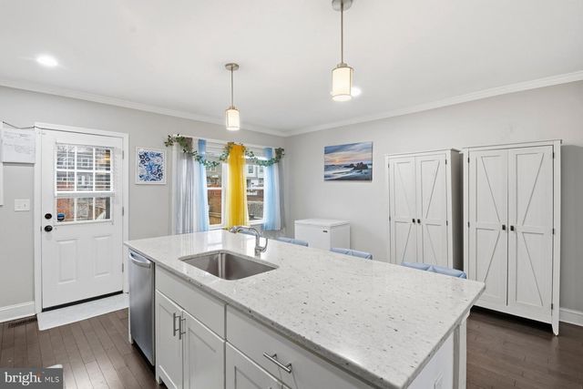 78 N DUNDALK, Dundalk, MD 21222