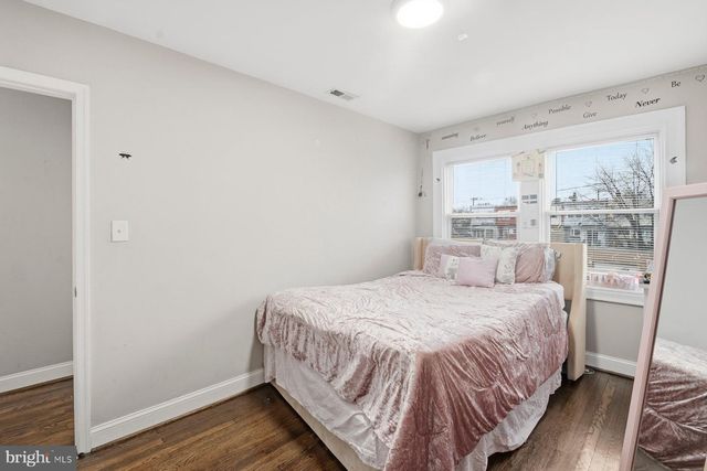 78 N DUNDALK, Dundalk, MD 21222