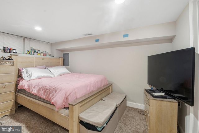 78 N DUNDALK, Dundalk, MD 21222