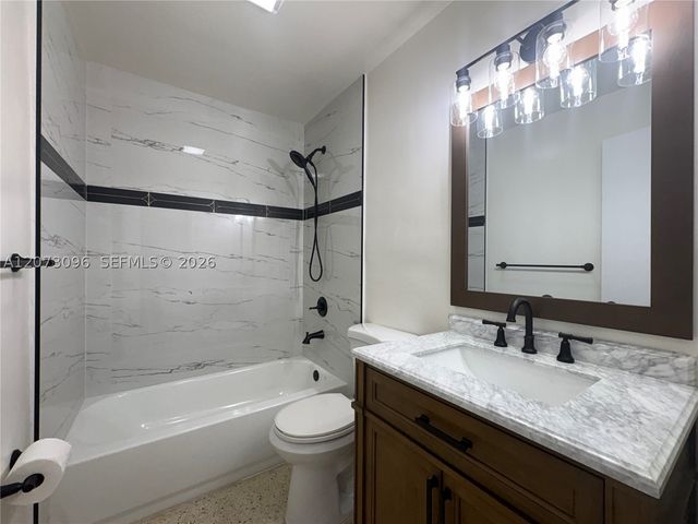 6777 SW 21st St 6779, Miami, FL 33155