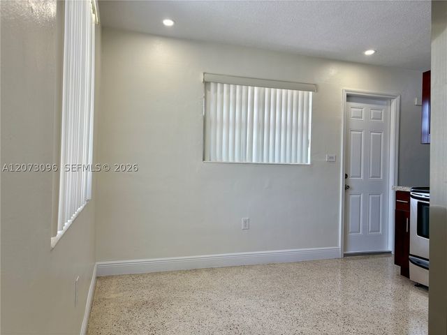 6777 SW 21st St 6779, Miami, FL 33155